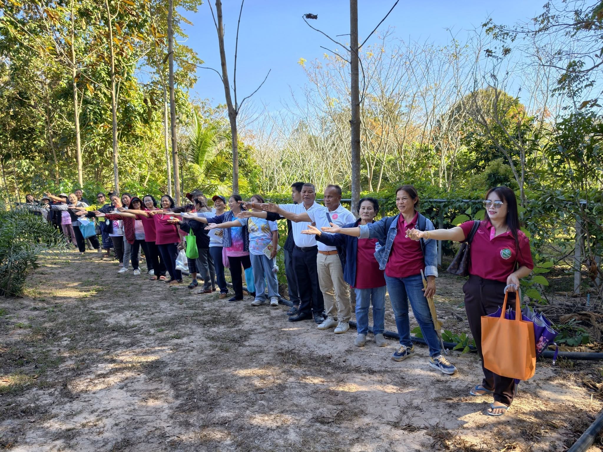 title - ส.ป.ก.มุกดาหาร ดำเนินการต้อนรับคณะศึกษาดูงานจาก ส.ป.ก.อุดรธานี